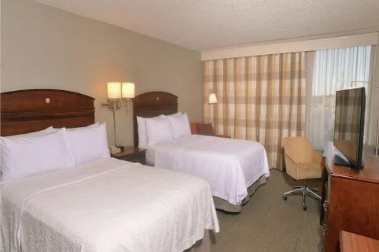 Hampton Inn Springfield-South Exteriör bild