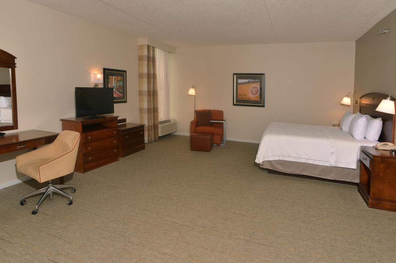 Hampton Inn Springfield-South Exteriör bild