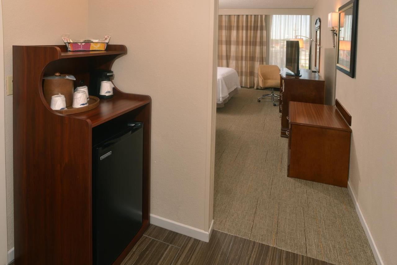 Hampton Inn Springfield-South Exteriör bild